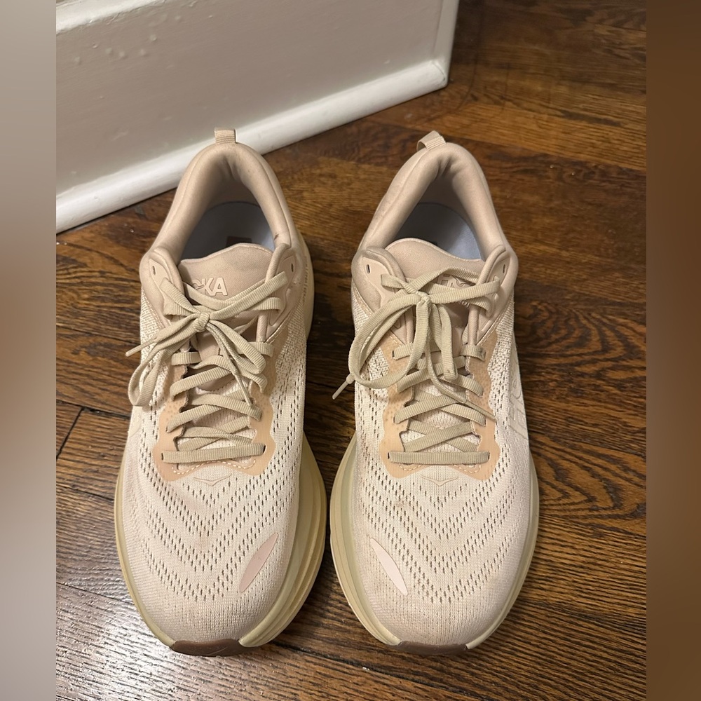 HOKA Men’s Bondi 8 in Shifting Sand/Vanilla Size 11.5 (US Men’s)
